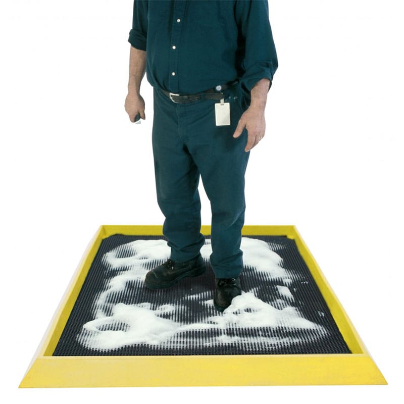 Boot Dip Mat Yellow Border 980 x 810 x 47mm