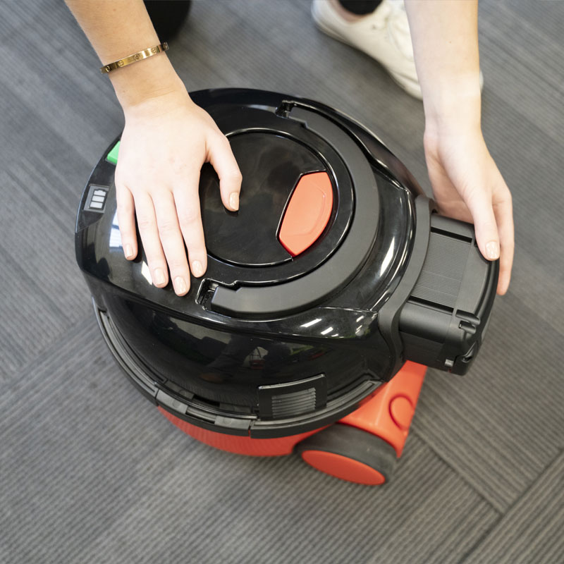 Numatic Henry Cordless 8L Vacuum